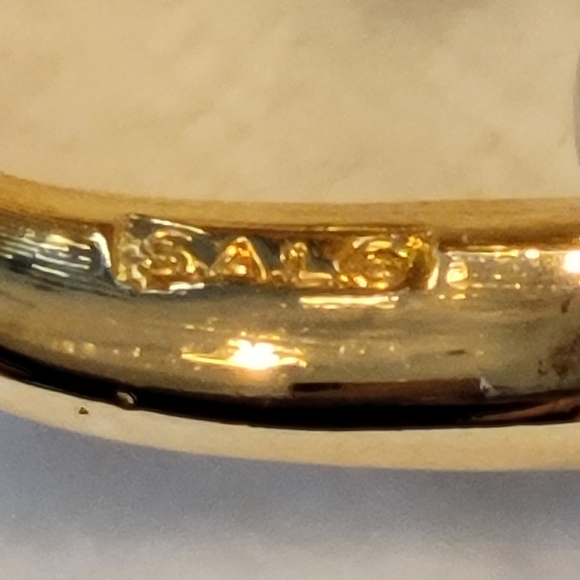 GORGEOUS S.A.L. SIGNED SWAROVSKI CRYSTAL ERRINGS IN EXCELLENT CONDITION. - Picture 6 of 7